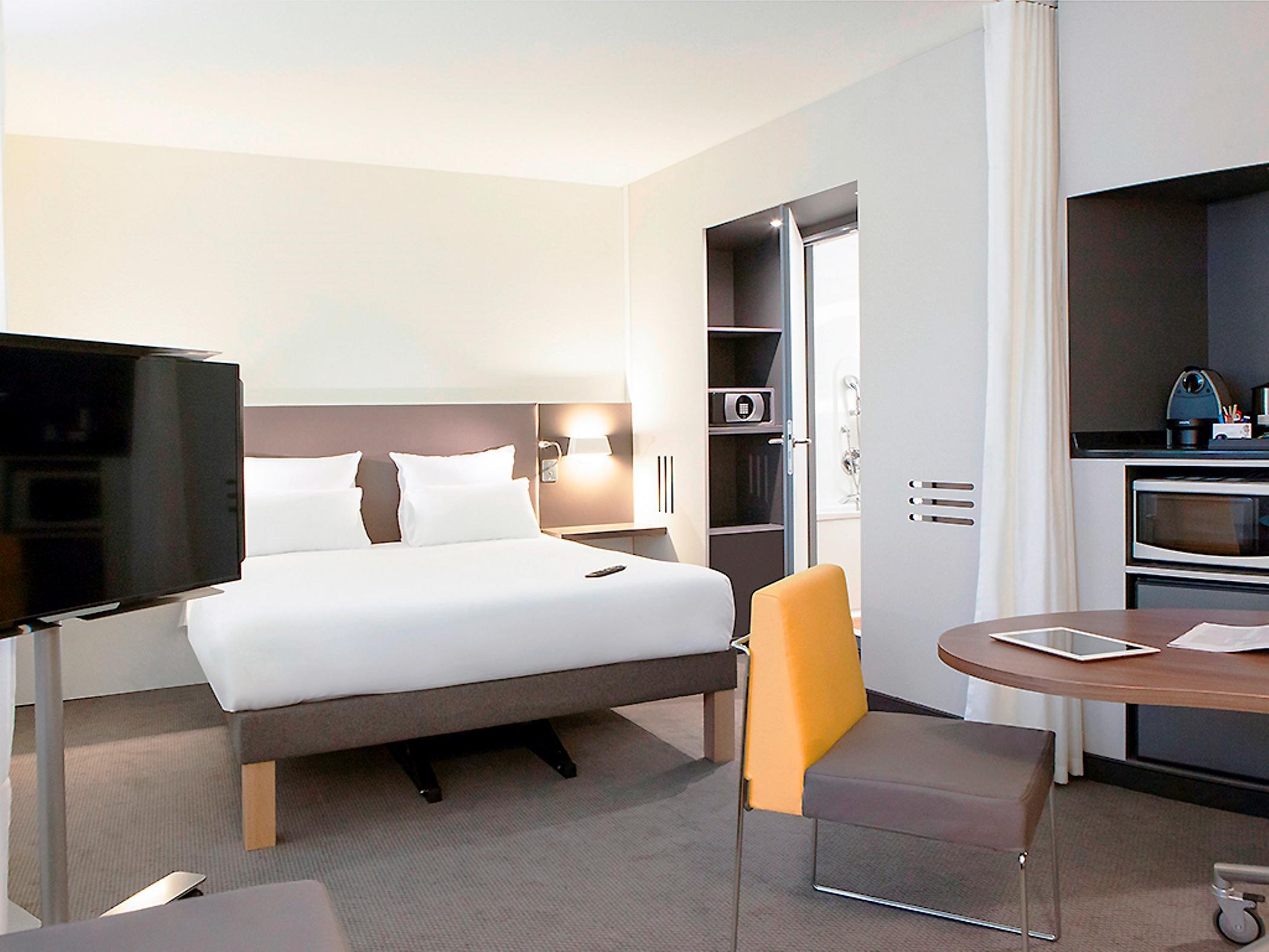 Hotel Novotel Paris Denis Stade Basilique