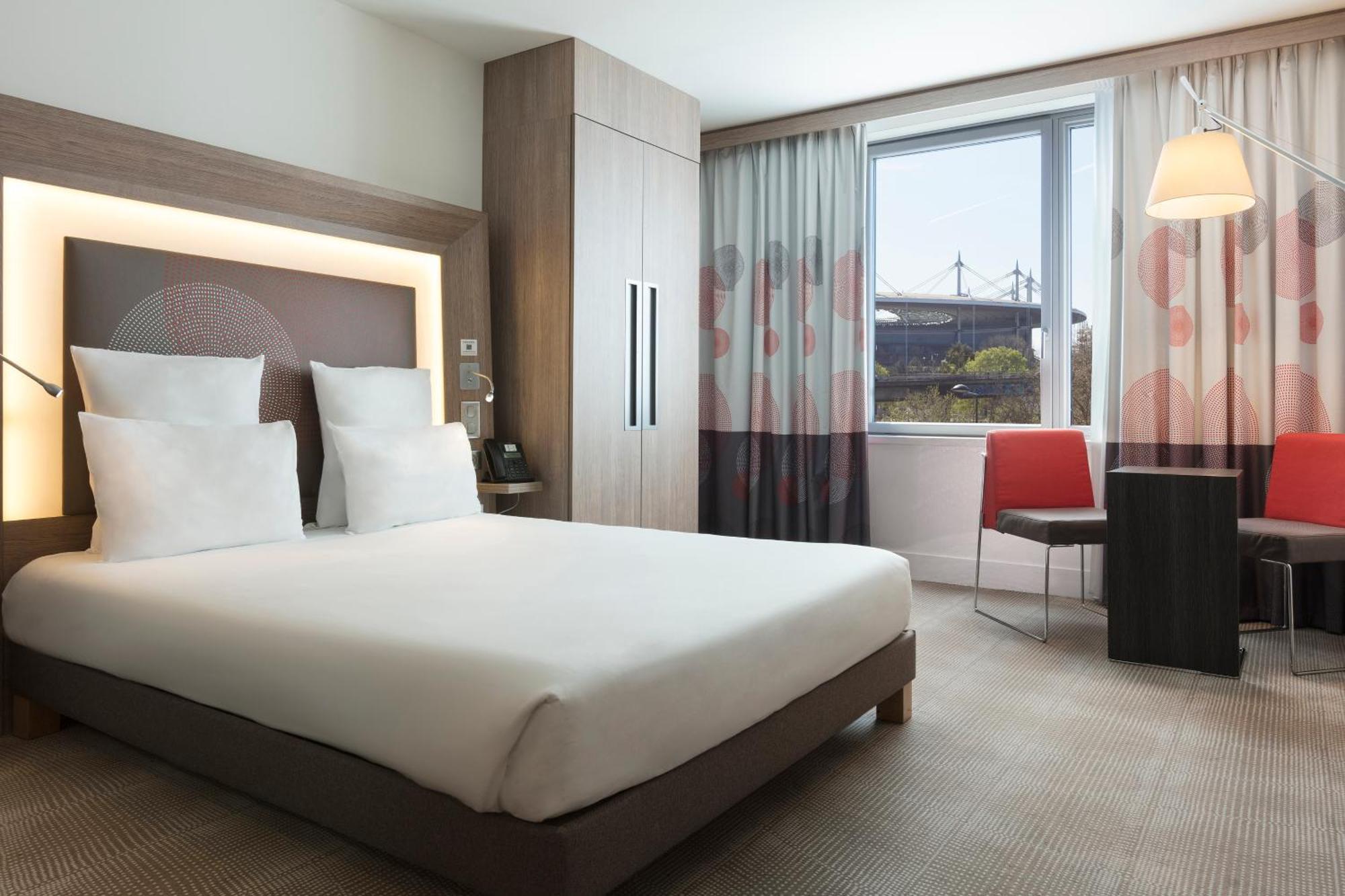 Hotel Novotel Paris Denis Stade Basilique