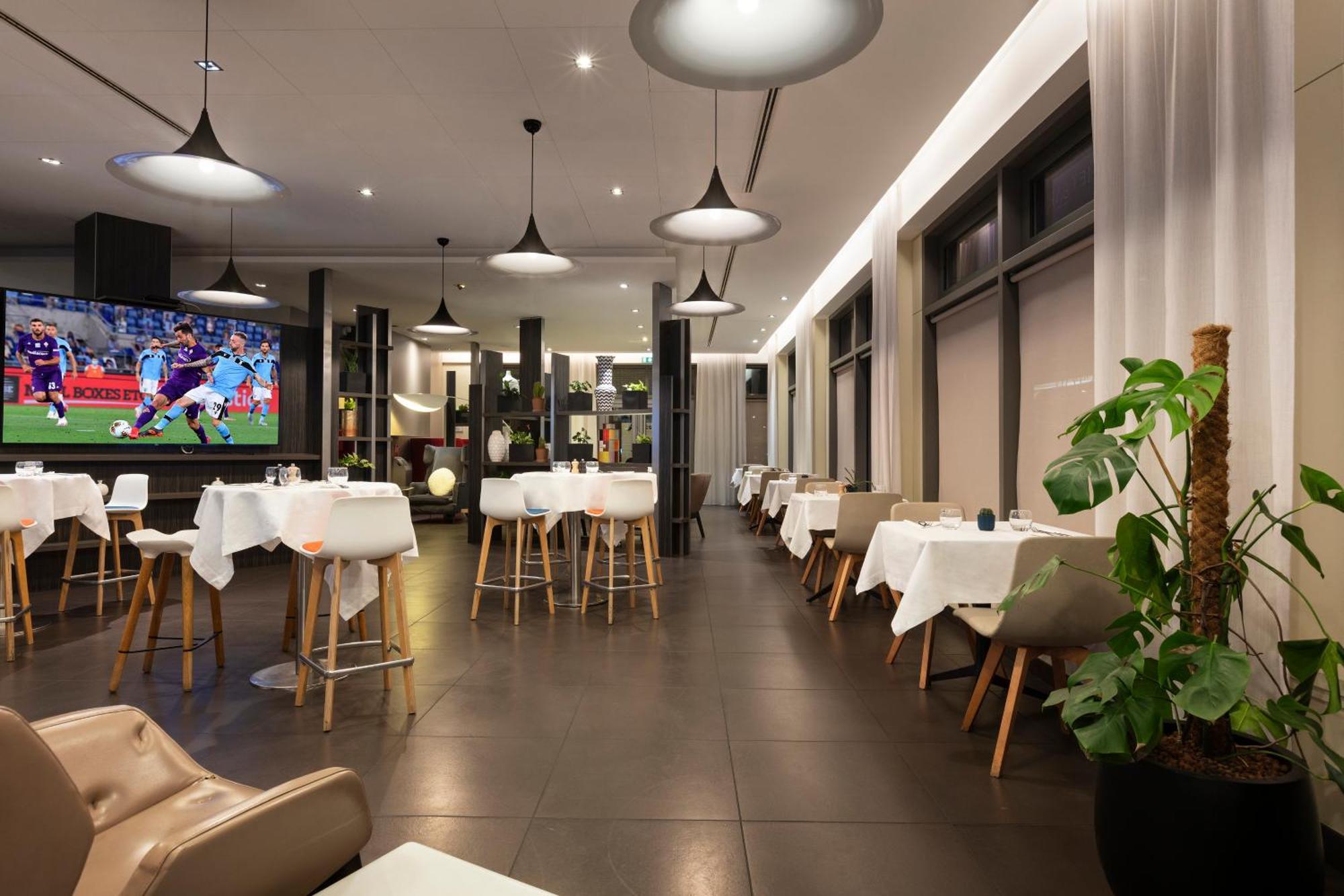 Novotel Paris Denis Stade Basilique Hotel Saint-Denis-en-Margeride