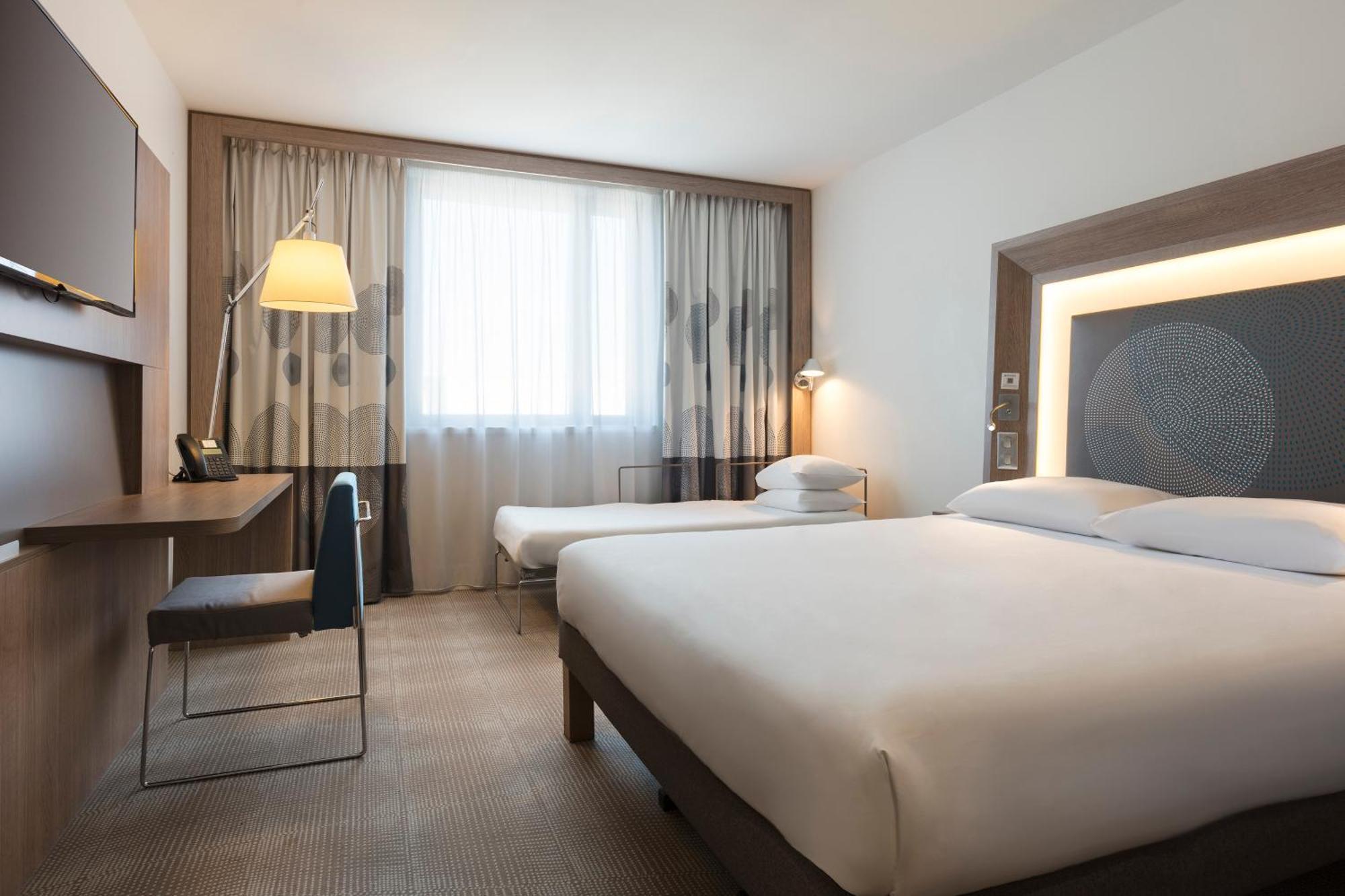 Novotel Paris Denis Stade Basilique 4*